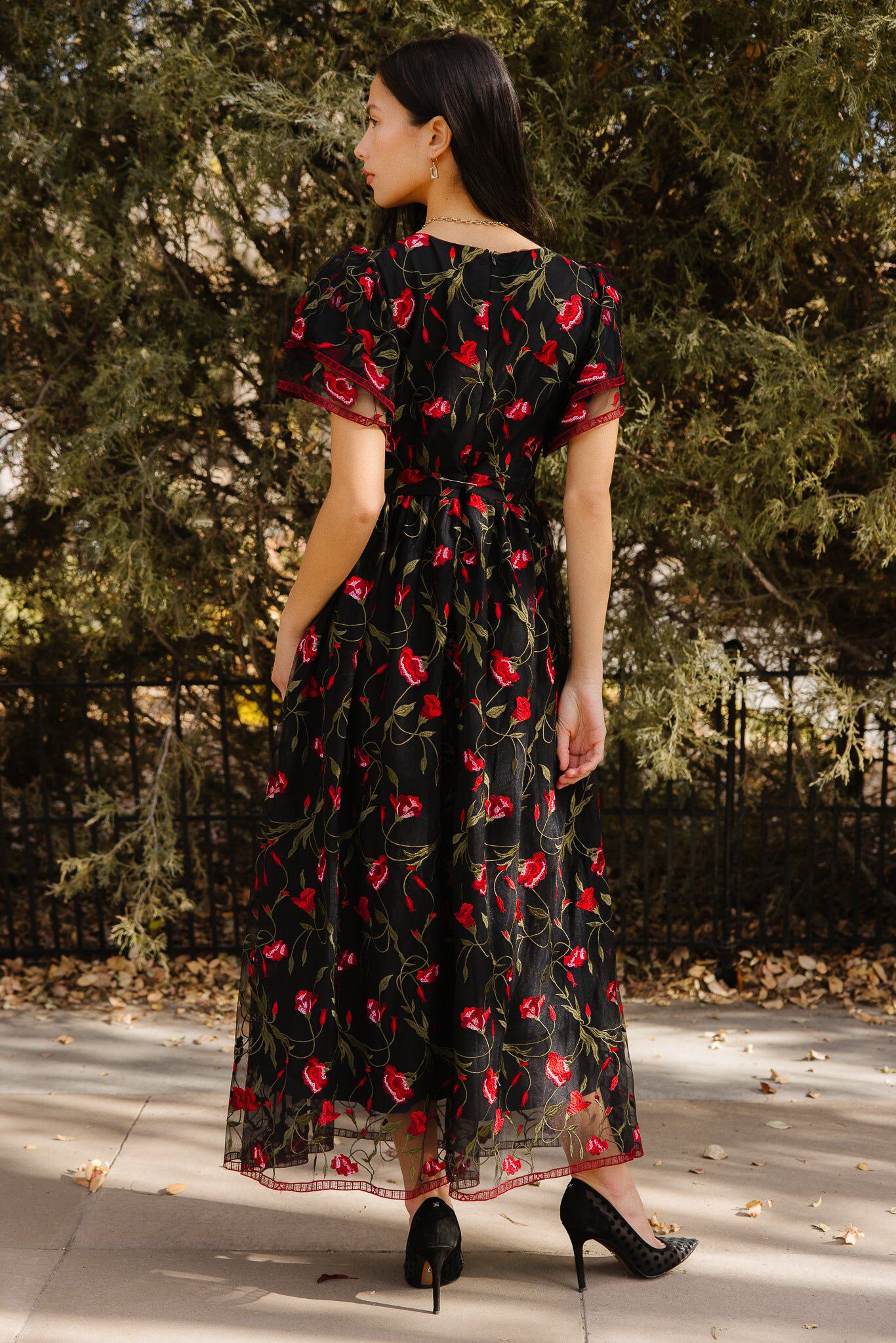 Flroa Dress, Romantic Roses / Black, alternate image number 2