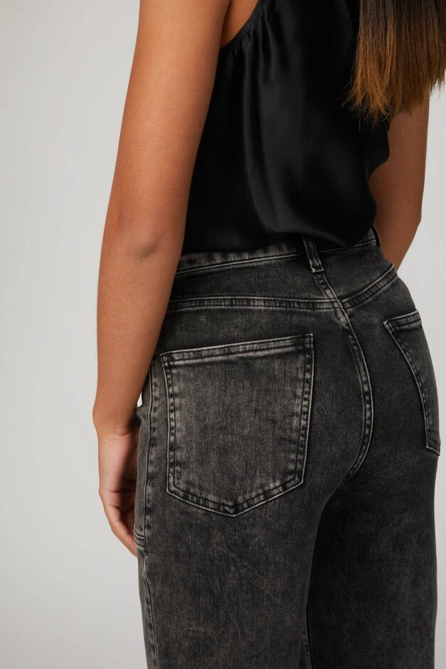 LARA CROFT JEANS IN WASHED DARK GREY, Washed Dark Grey / Black, alternate image number 3