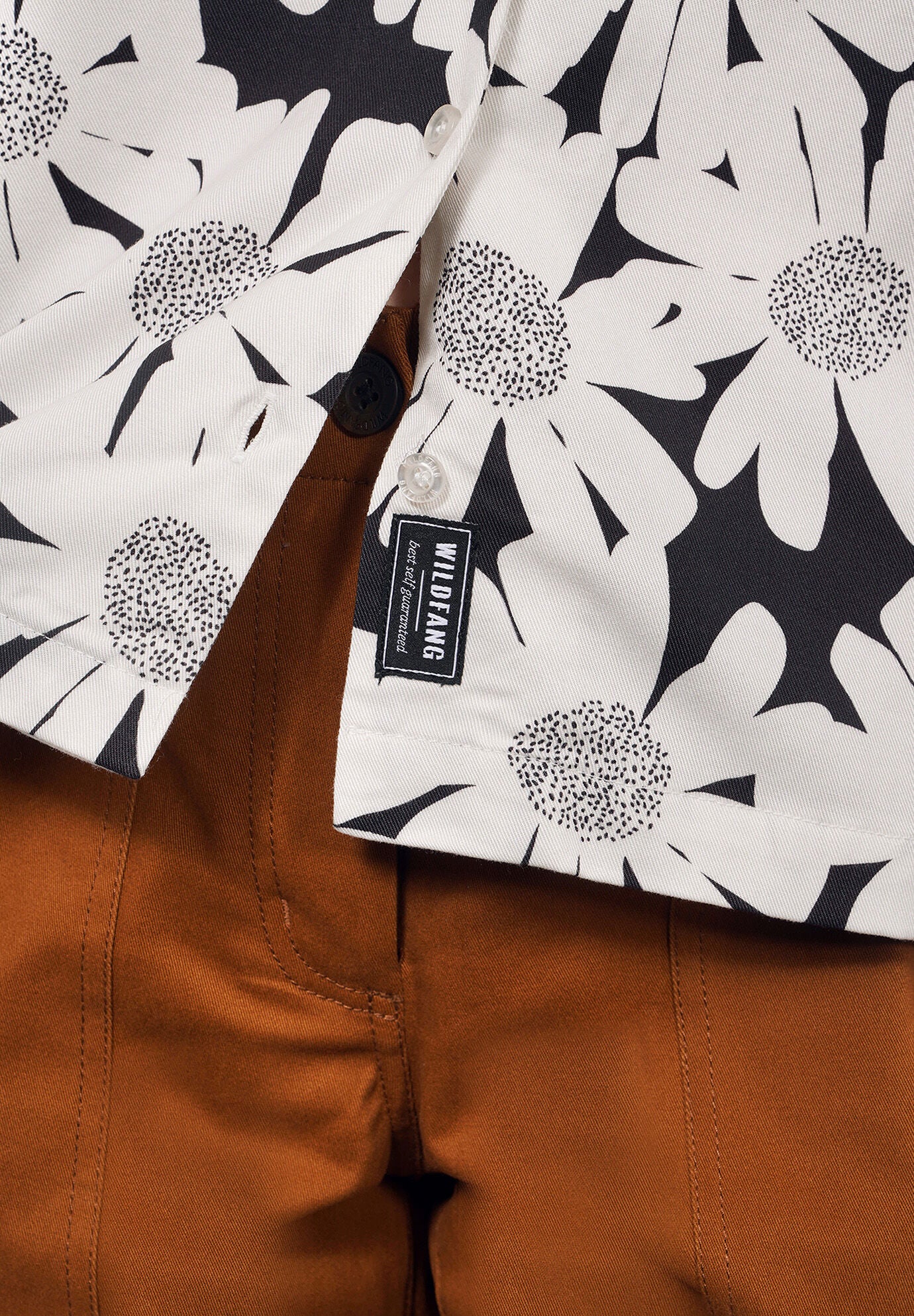 The Everyday Camp Button Up, SKETCHY DAISY WHITE BLACK / White, alternate image number 4