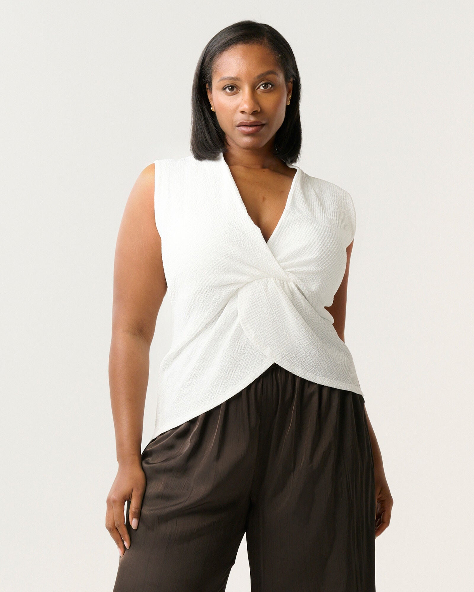 Hadley Twist V Neck Top, Milk / White, hi-res image number 0