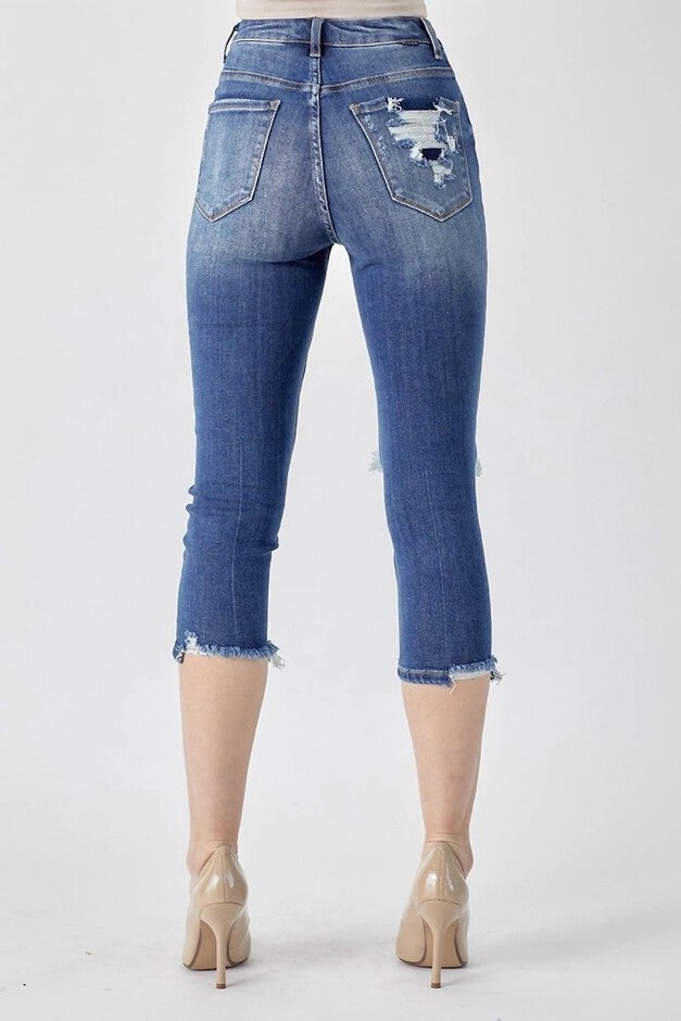 HIGH-RISE DISTRESSED CAPRI IN DARK WASH, , alternate image number null