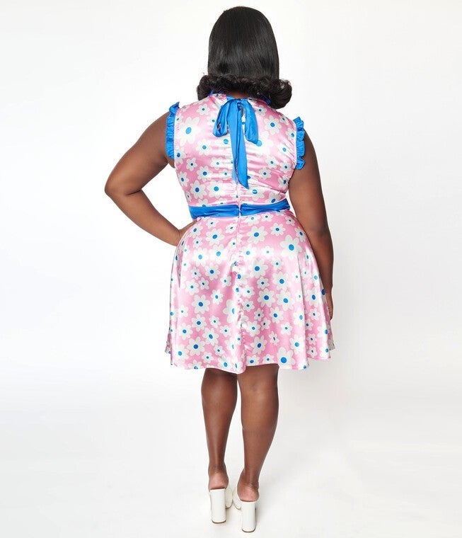 Smak Parlour Plus Size Pink & White Ditsy Floral Happy Hour Flare Dress, , alternate image number null