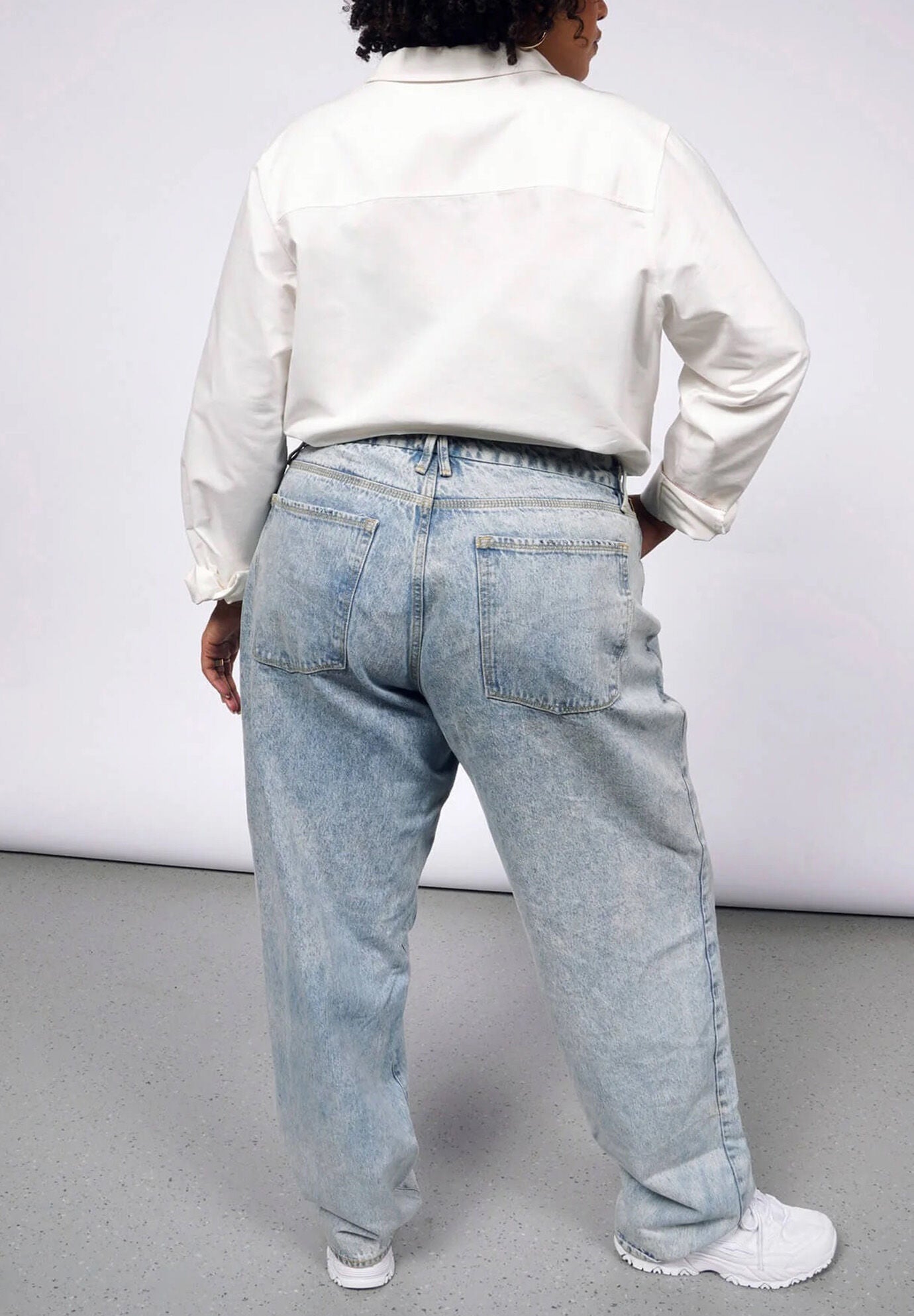 The Essential Long Sleeve Oxford Button Up, WHITE / White, alternate image number 2