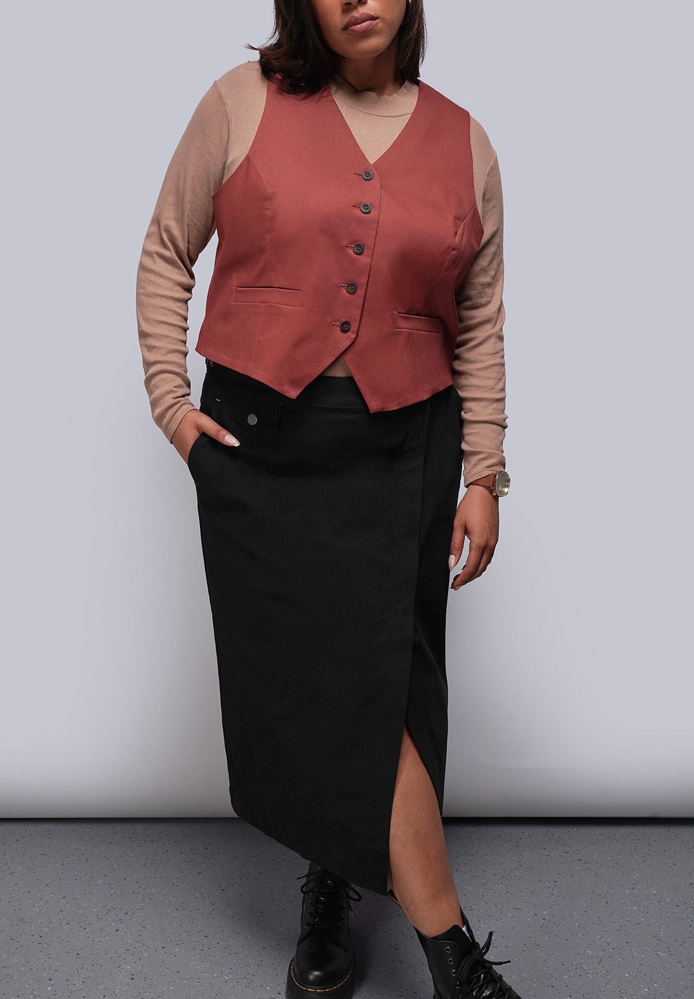 The Essential Vest, CINNAMON / Rust, alternate image number 4