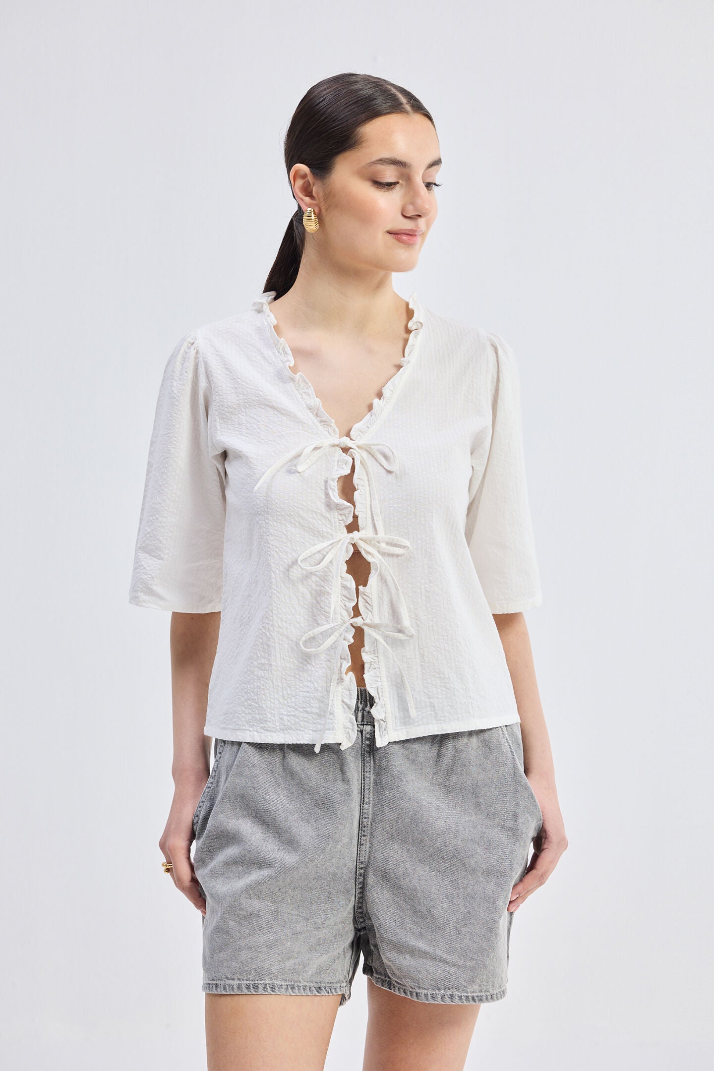 Relaxed Fit Top With Ruffles and Front-Ties in Cream, Striped Horizon / White, alternate image number 2