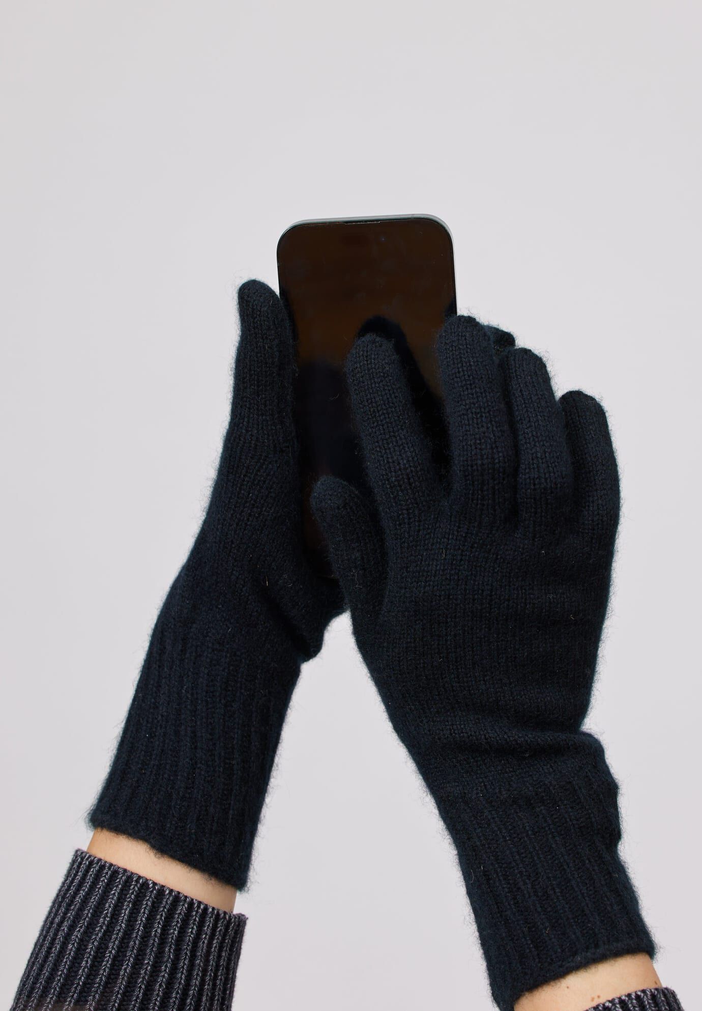 Cashmere Texting Gloves, Black / Black, alternate image number 2