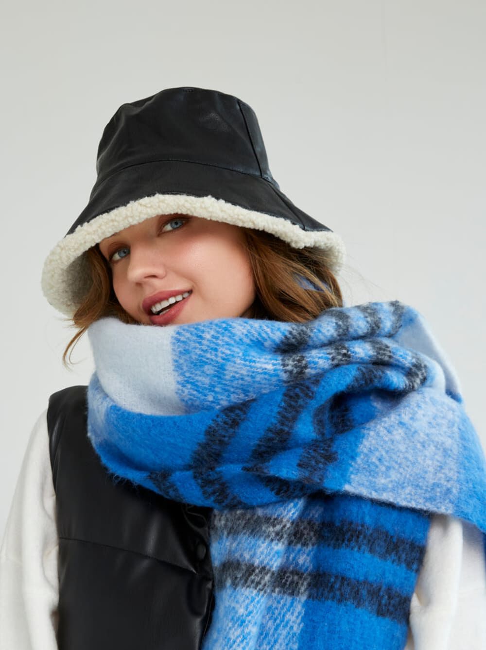 Marta Bucket Hat, , alternate image number 4