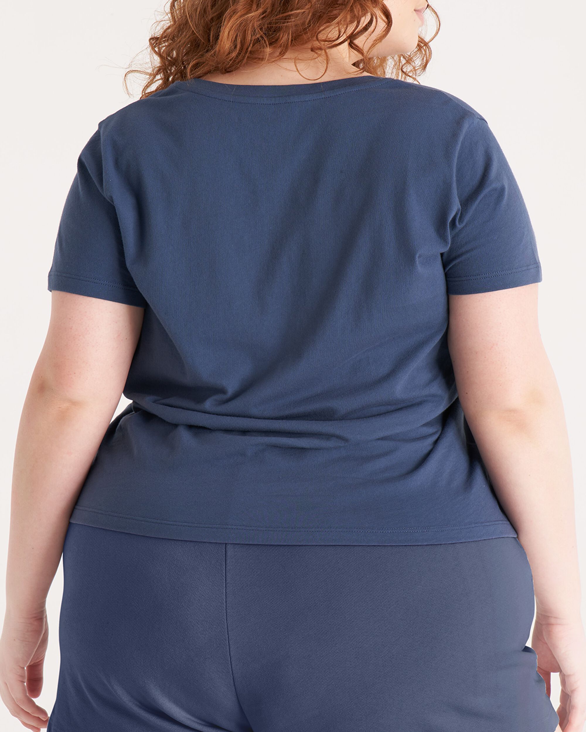 The V Neck Tee, Midnight / Navy, alternate image number 2