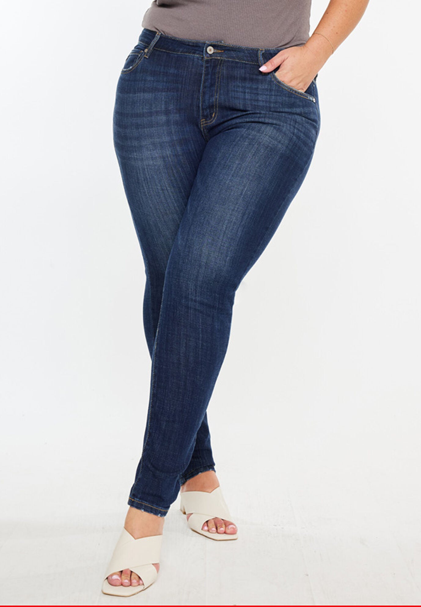 Beth High Rise Super Skinny (Plus Size), Dark Wash / Dark Wash, alternate image number 1
