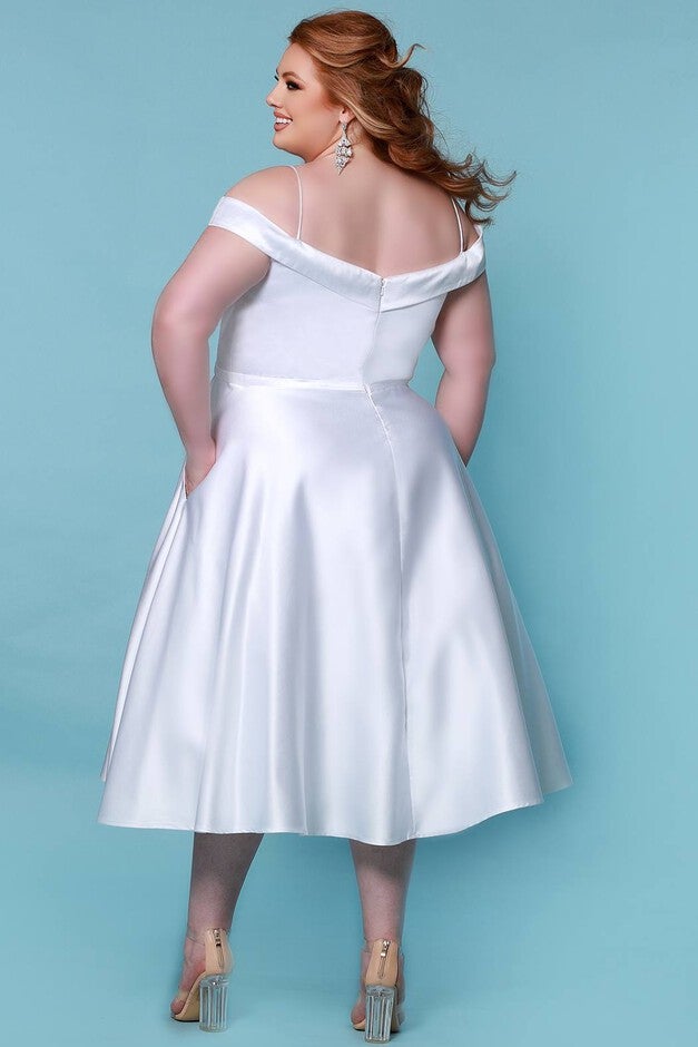 Sylvie Wedding Dress, , alternate image number 4