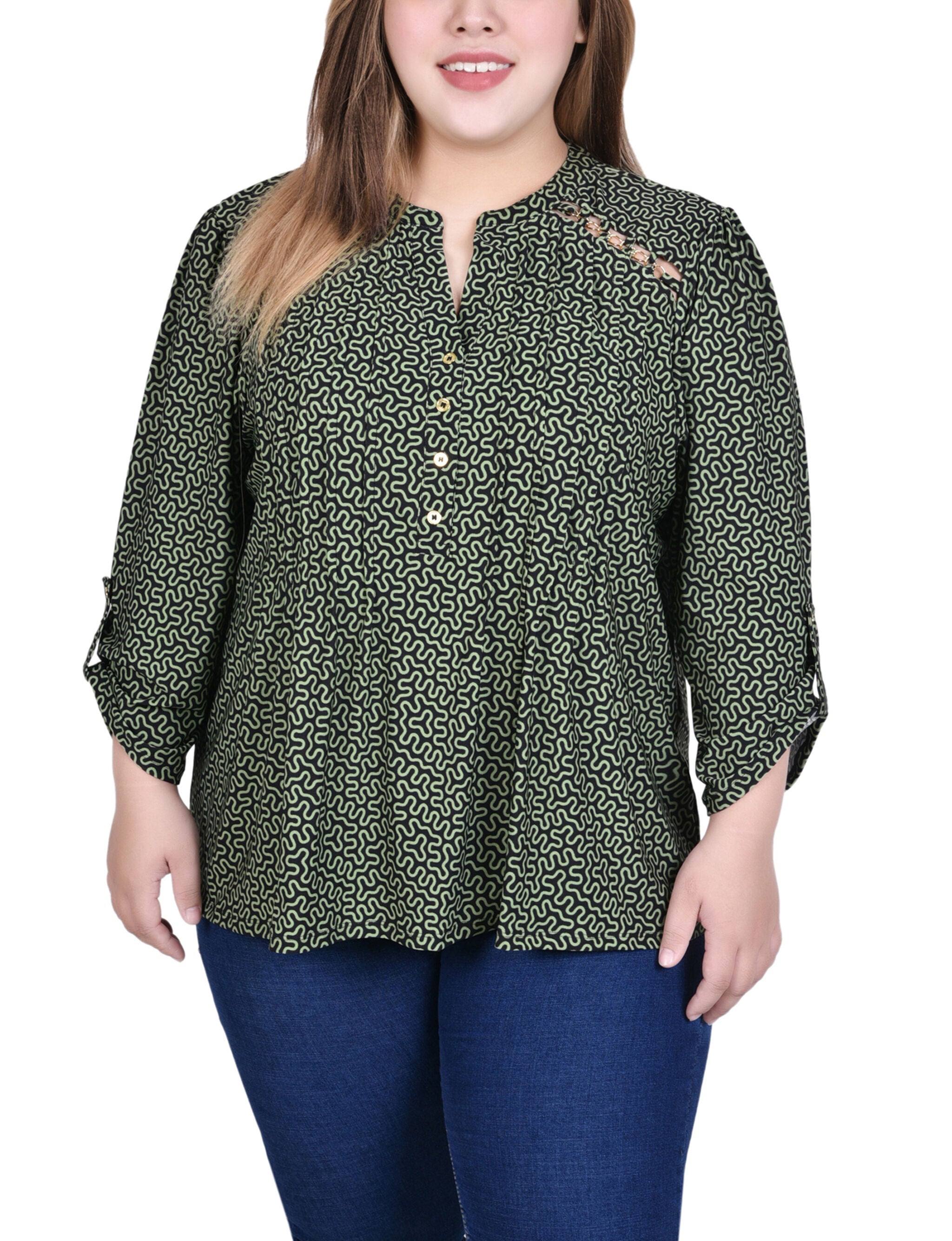 Long Sleeve Pintuck Front Top With Chain Details, Green Geo Shape, hi-res image number 0