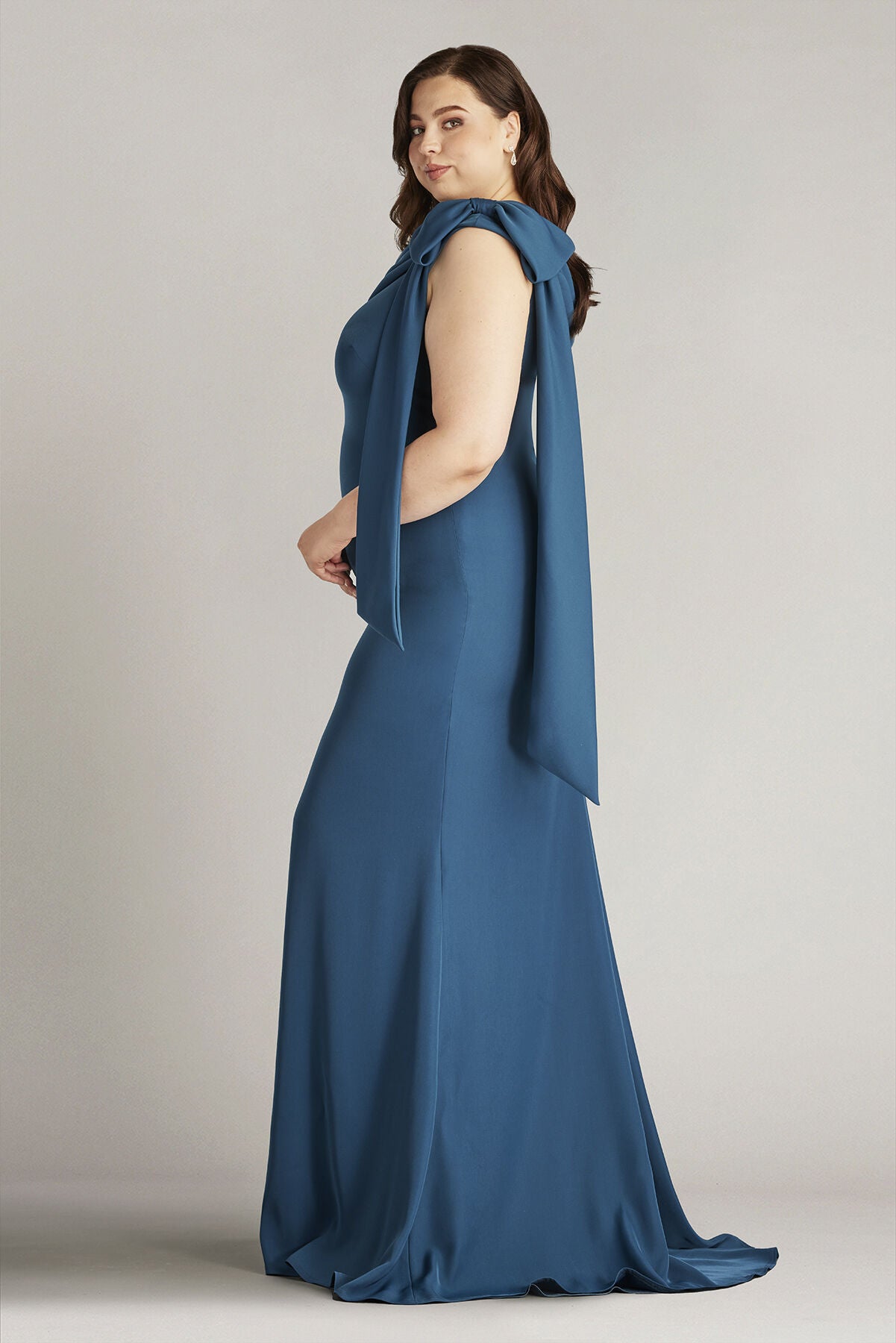 Cassia Bow-Shoulder Crepe Gown - PLUS SIZE, ECLIPSE / see-description, alternate image number 2