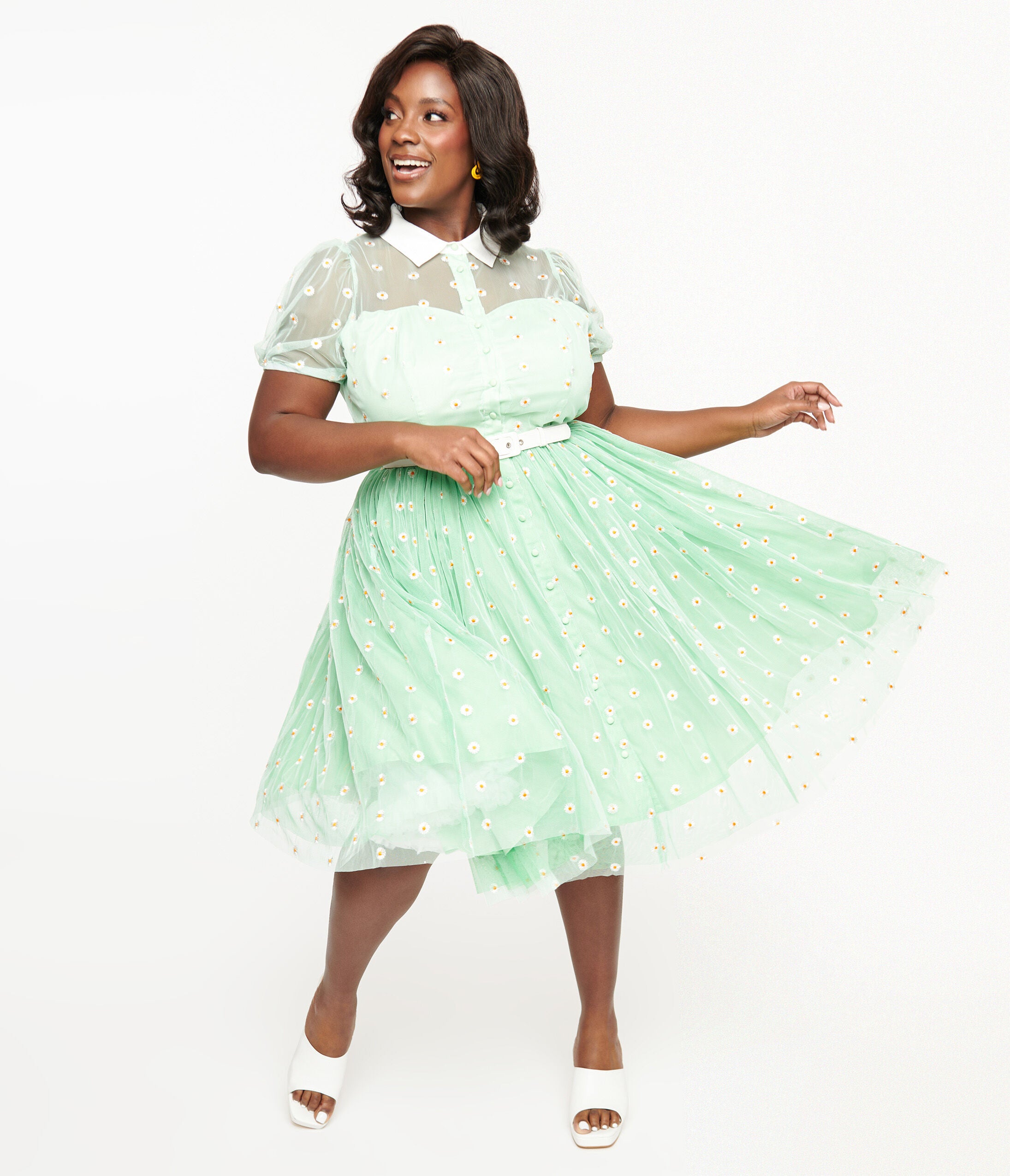 Unique Vintage 1950s Green & White Daisy Print Hollie Swing Dress, , alternate image number 6