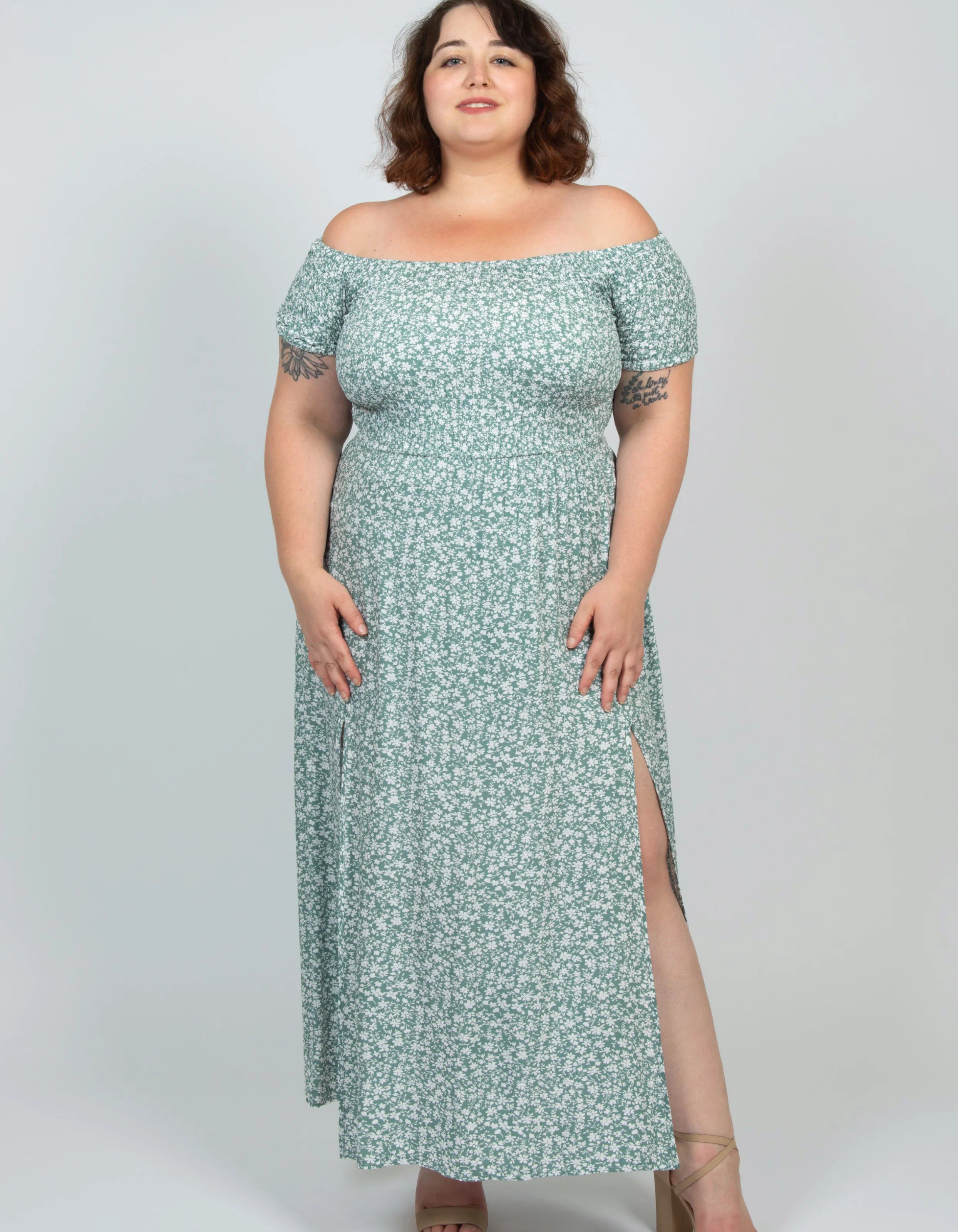 Daphne Midi Dress On-Off Shoulders Side Slit Floral, Green / Sage Green, alternate image number 4