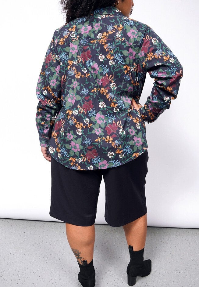 The Essential Long Sleeve Button Up, WILDFLOWER NAVY / Navy, alternate image number 2