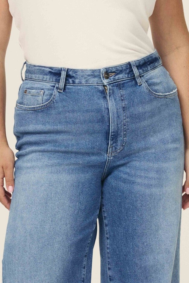 NCE PLUS - WIDE LEG JEANS | WHITE STRIPES, WHITE STRIPES / Dark Wash, alternate image number 4