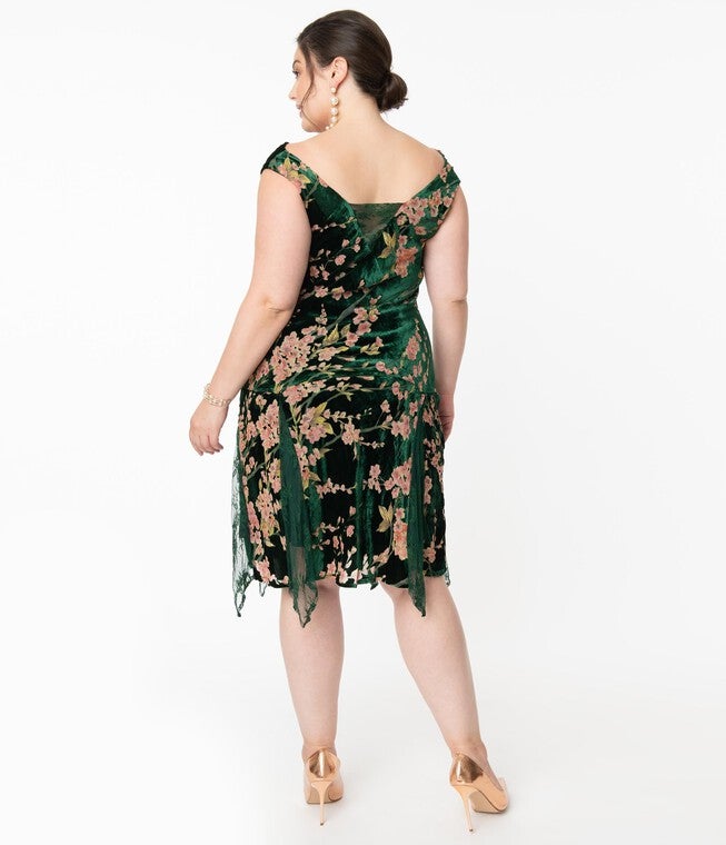 Unique Vintage 1920s Emerald Velvet Floral Burnout Hemingway Flapper Dress, , alternate image number 4