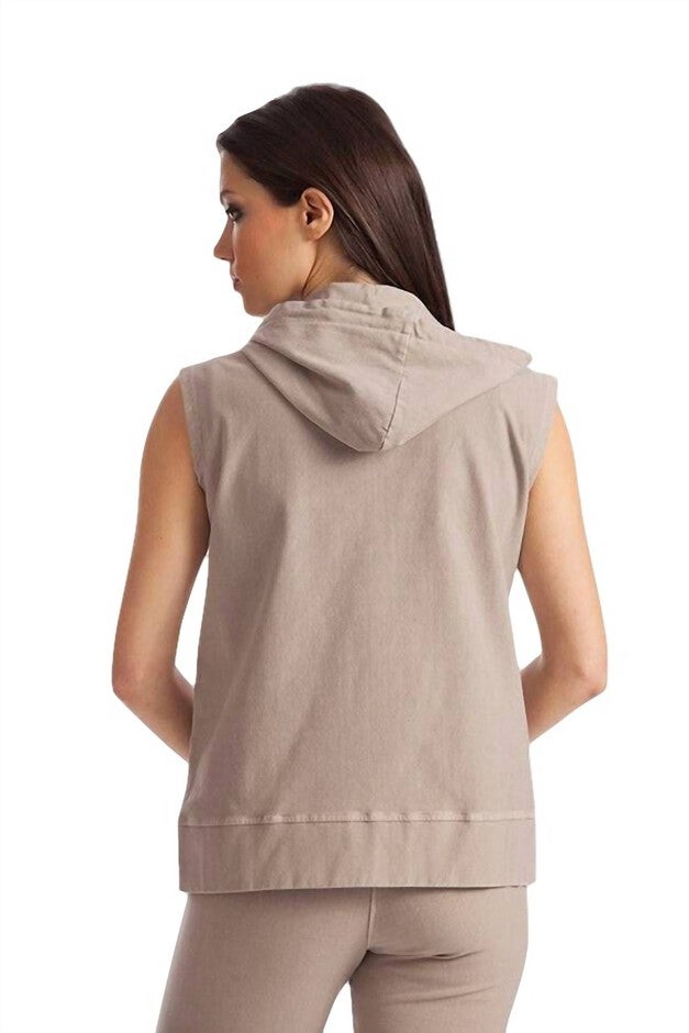 LESLIE HOODED VEST IN OATMEAL, Oatmeal / Beige, alternate image number null