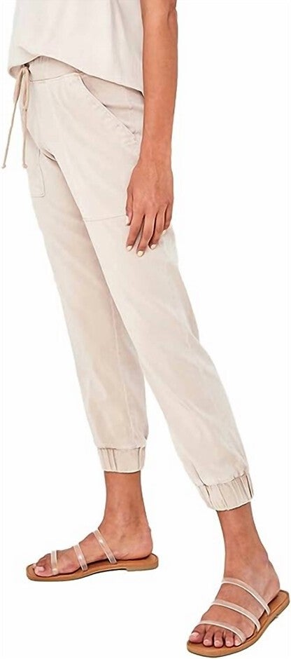 Pocket Jogger in Tan, , alternate image number null