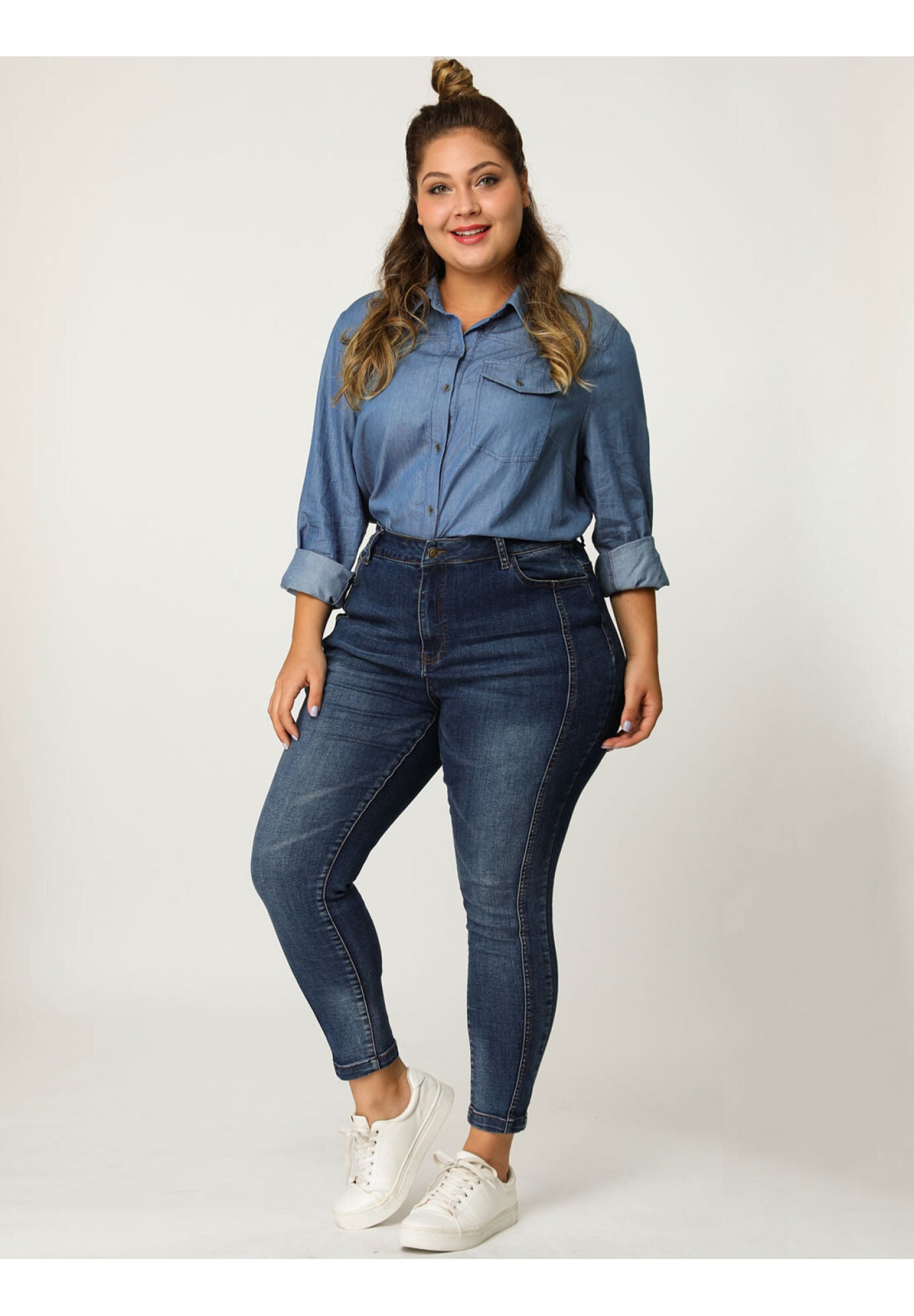 LONG SLEEVE CHEST POCKET DENIM CHAMBRAY SHIRT, Blue / Light Blue, alternate image number 3