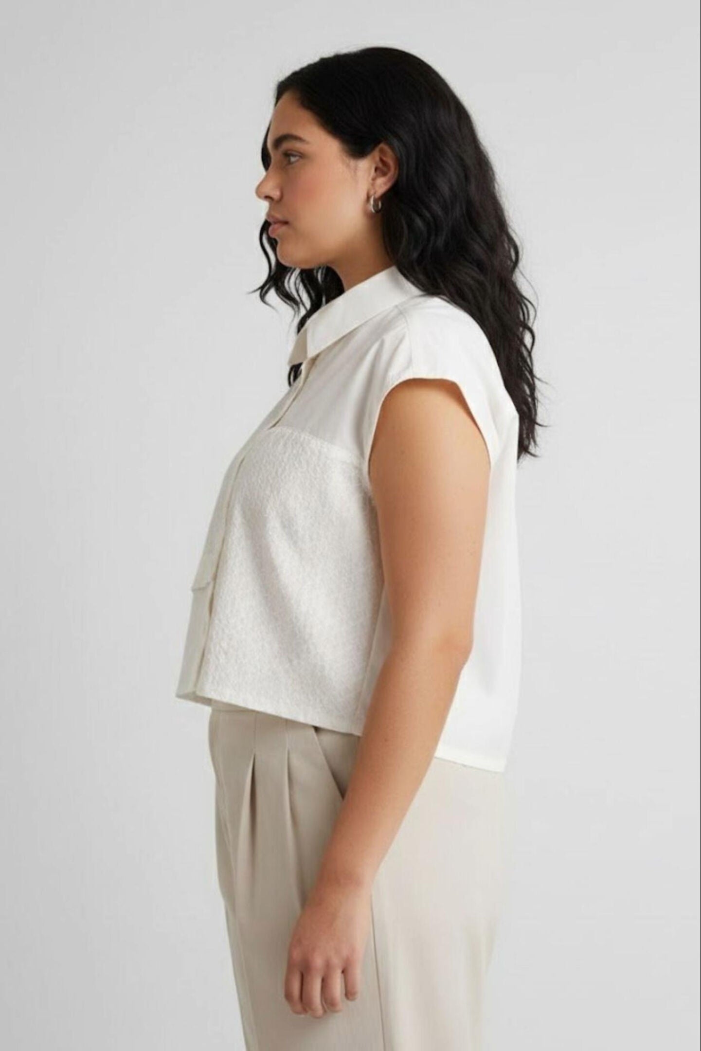 Oversized Embroidered Panel Crop Top in White, White organic cotton / White, alternate image number 4