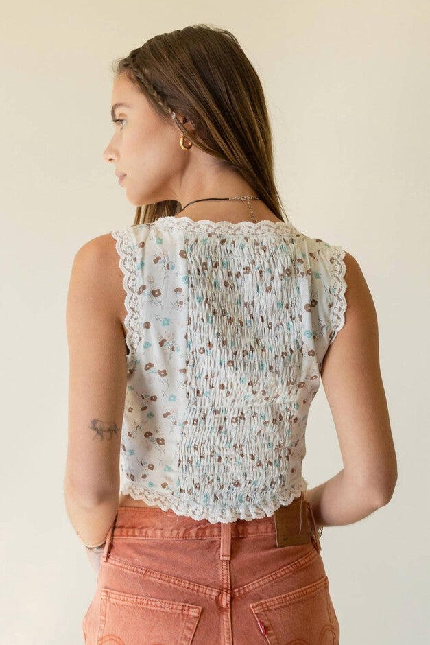 HOWDY FLORAL SATIN TOP WITH LACE TRIM IN BLUE, , alternate image number null