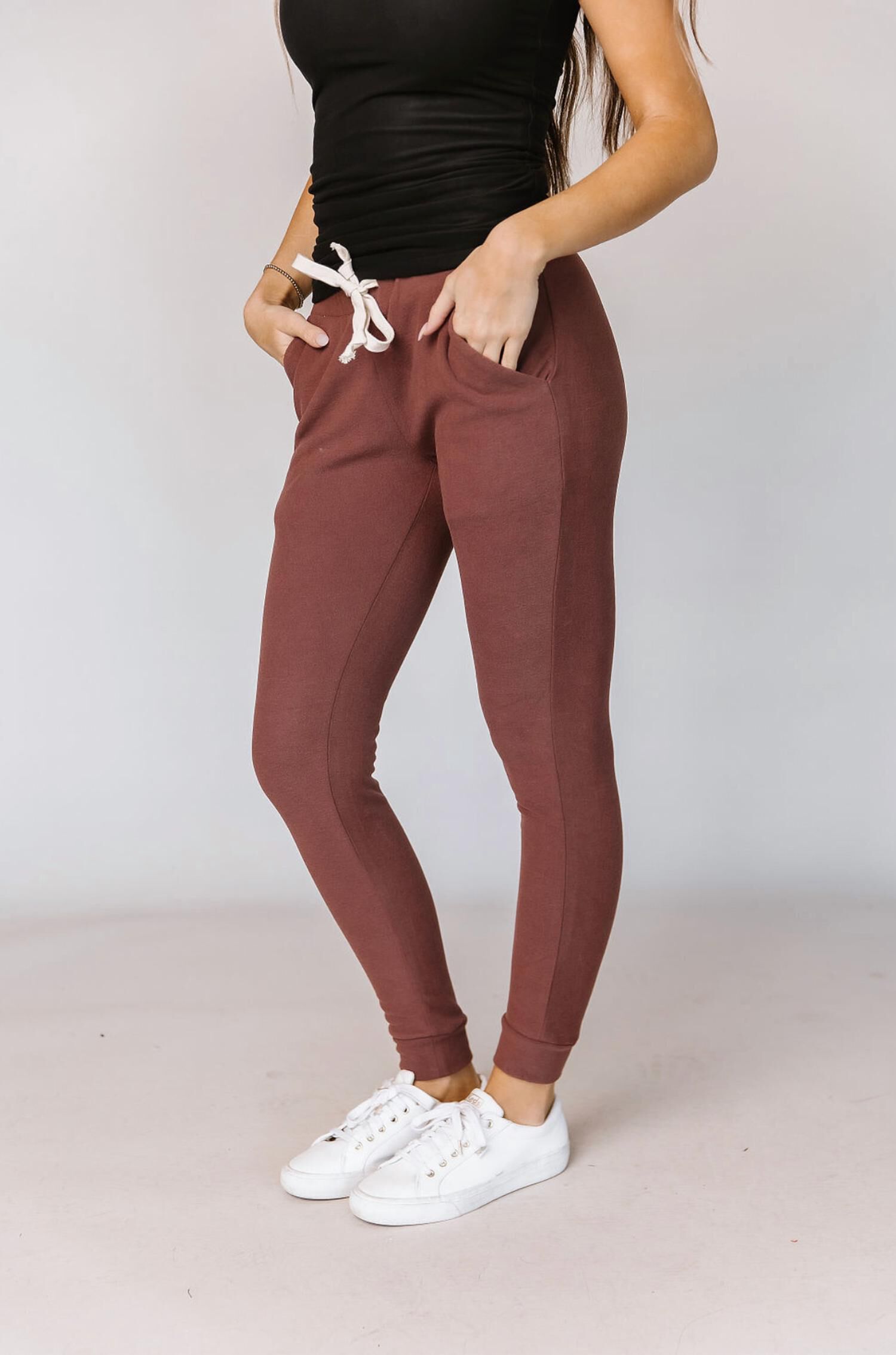 Performance Fleece Jogger In Mahogany, , alternate image number 1