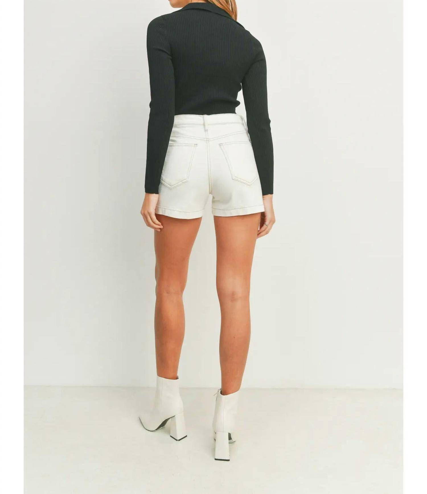 Lucy Patch Shorts In Off White, , alternate image number 3