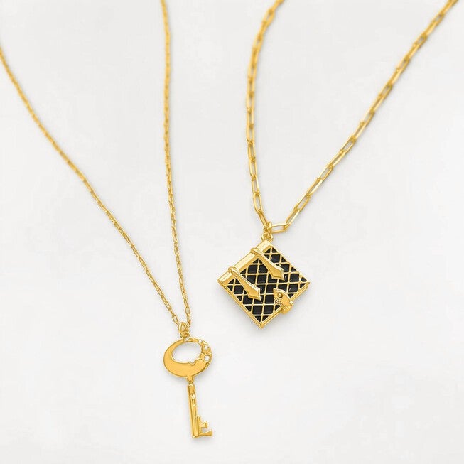 WOMEN'S SECRET DIARY BOOK LOCKET AND KEY PENDANT GIFT SET IN ONYX/GOLD, OnyxGold / Black, hi-res image number null