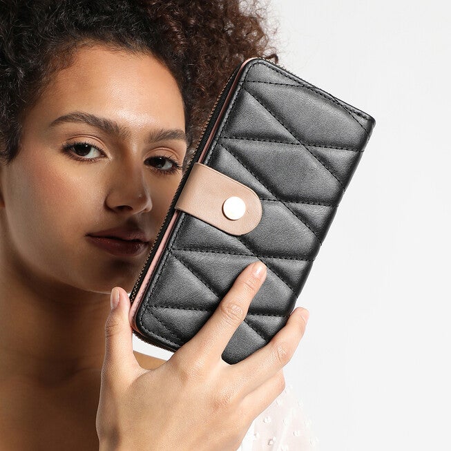 Haute Sauce Women's Quilted Wallet, Black / Black, alternate image number null