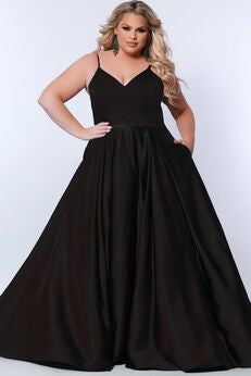 UNCOMPLICATED EVENING DRESS