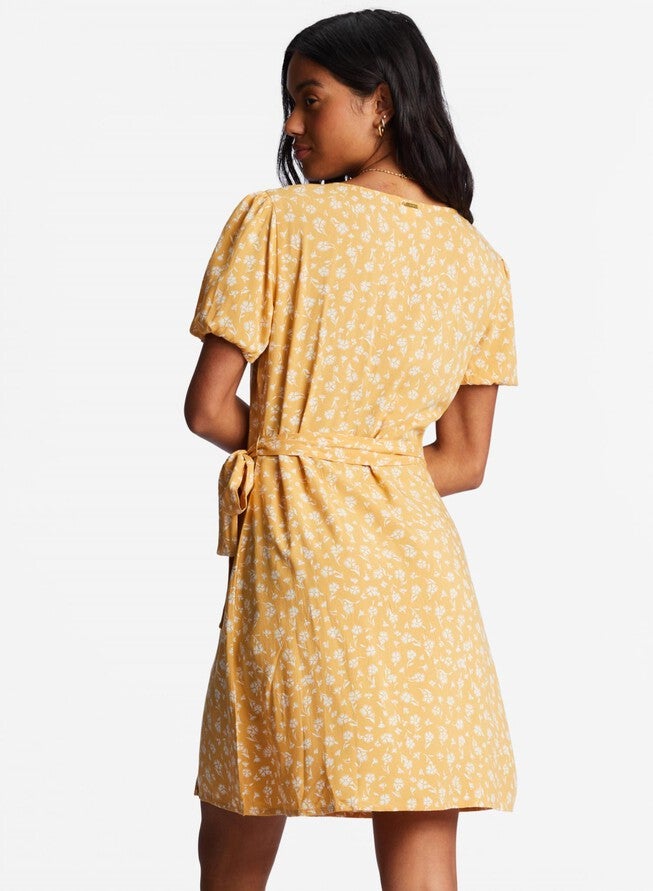 HOT TROPICS MINI WRAP DRESS IN GOLDIE, , alternate image number null