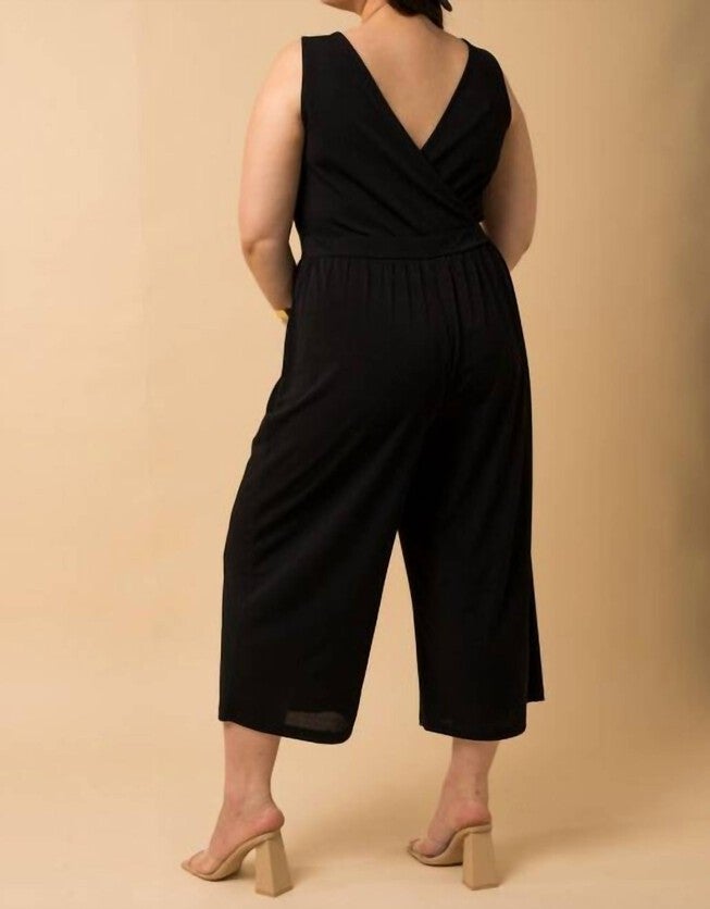SLEEVELESS V-NECK POCKET WRAP BACK JUMPSUIT IN BLACK, Black / Black, alternate image number null