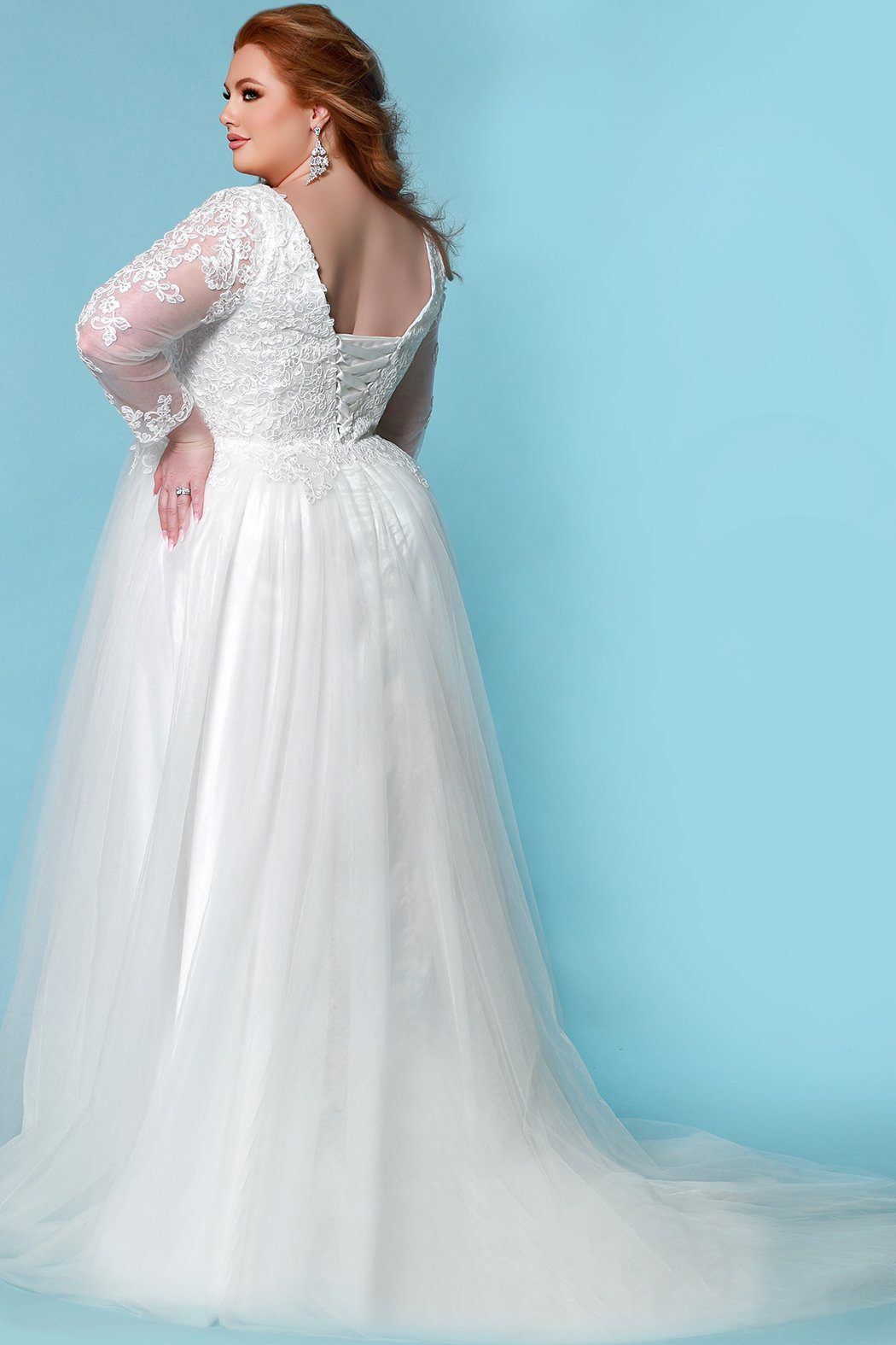 LAURA BETH WEDDING DRESSS, Ivory / Ivory, alternate image number 4