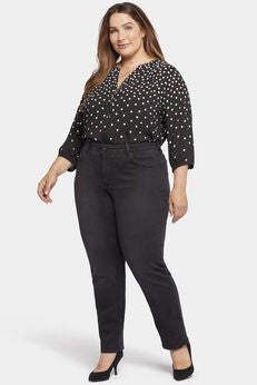 Emma Relaxed Slender
