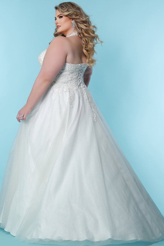 Roxanne Wedding Dress, , alternate image number 3