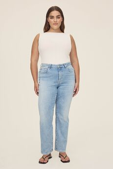 ASE PLUS - STRAIGHT JEANS | OUTTA SIGHT