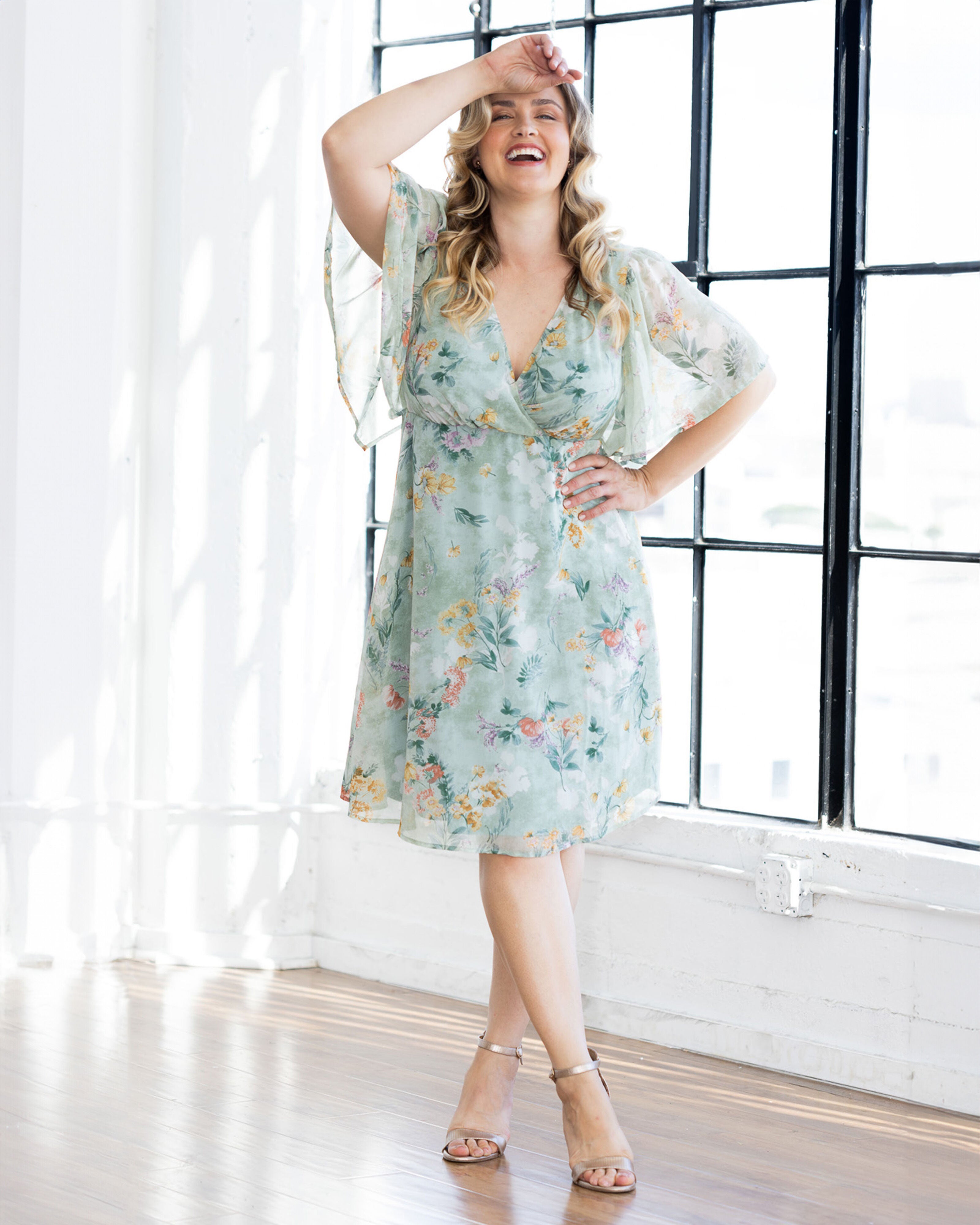 Florence Flutter Sleeve Dress, SAGE FLORAL PRINT / Sage Green, alternate image number 4