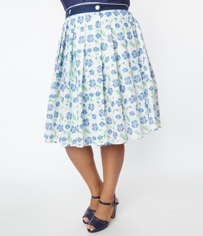 Unique Vintage White & Blue Floral Eyelet Collins Wrap Swing Skirt, White Floral / White, alternate image number 3