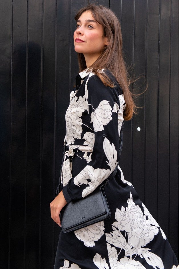 Annick - Vicky Short Shirt Dress Bold Floral Print Black White, Black / Black, alternate image number 1
