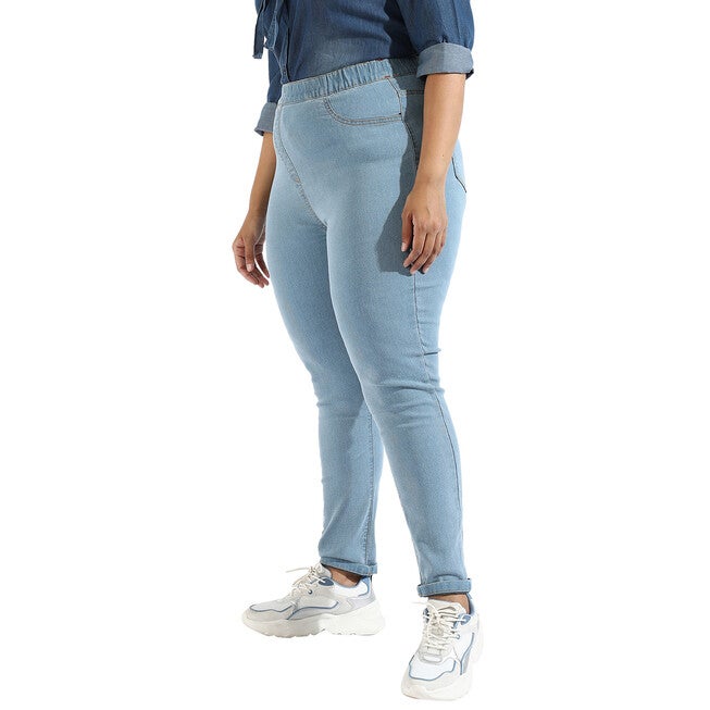 Confirtable Fitted Jeans, , alternate image number null