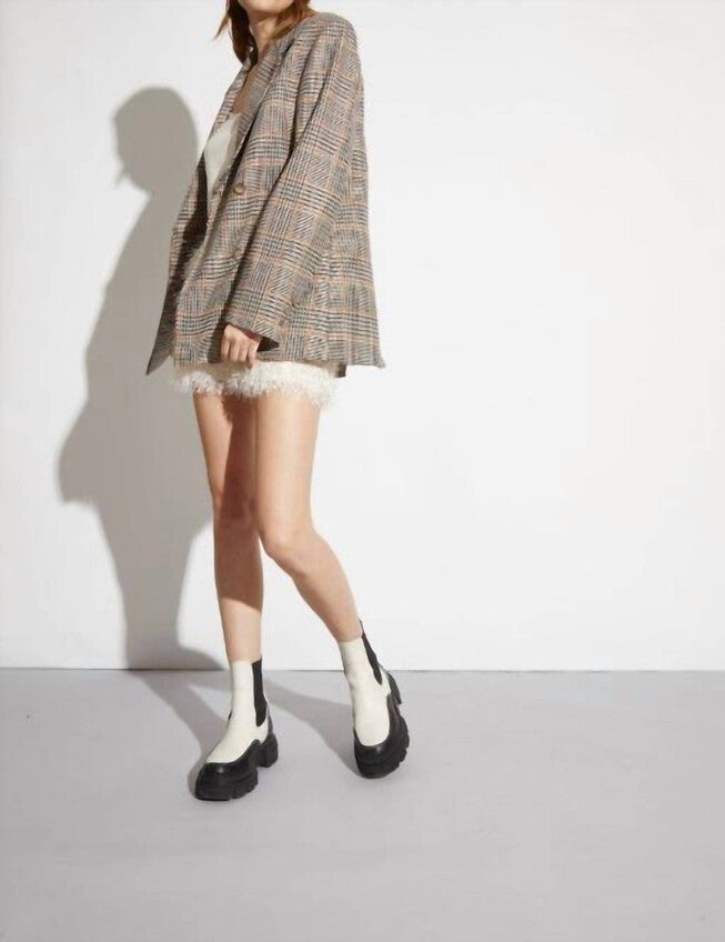 TAYLOR OVERSIZED BLAZER IN HOUNDSTOOTH PLAID, Houndstooth Plaid / Black, alternate image number null