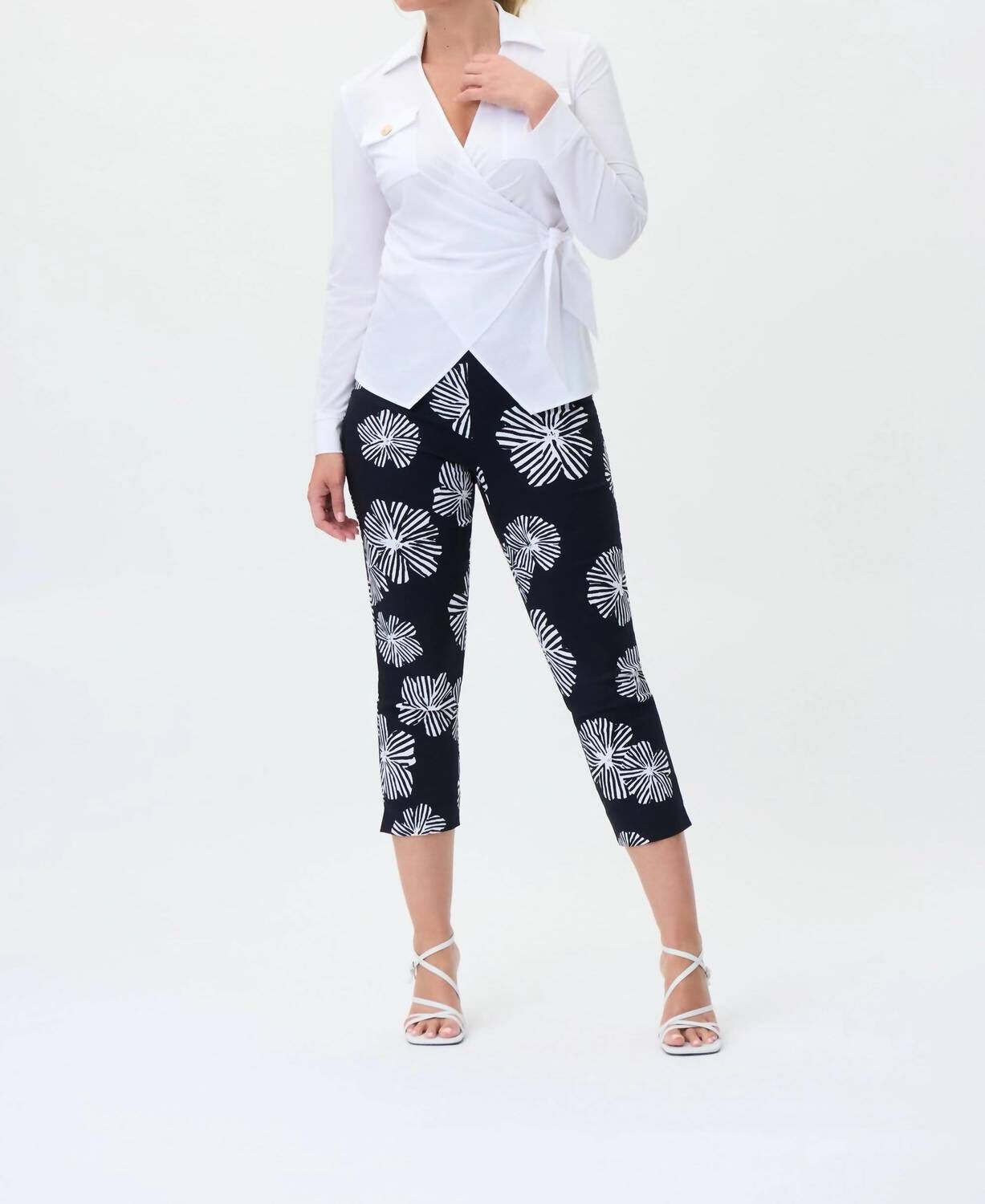 BELTED V-NECK BLOUSE IN WHITE, , alternate image number 5