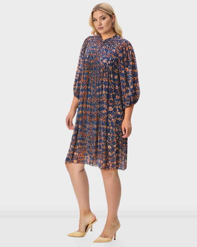 Floral Tile Print Georgette Pintuck Shift Dress, , alternate image number 5