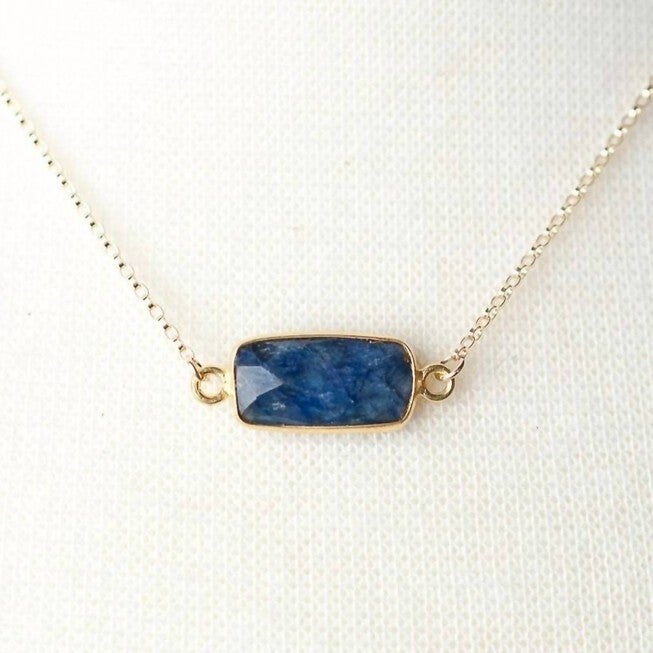 WOMEN'S SEASIDE SIMPLE FOCAL NECKLACE IN LAPIS, Lapis / Light Blue, alternate image number null