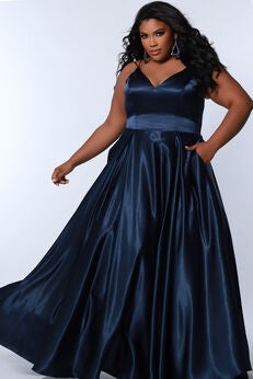 UNCOMPLICATED EVENING DRESS