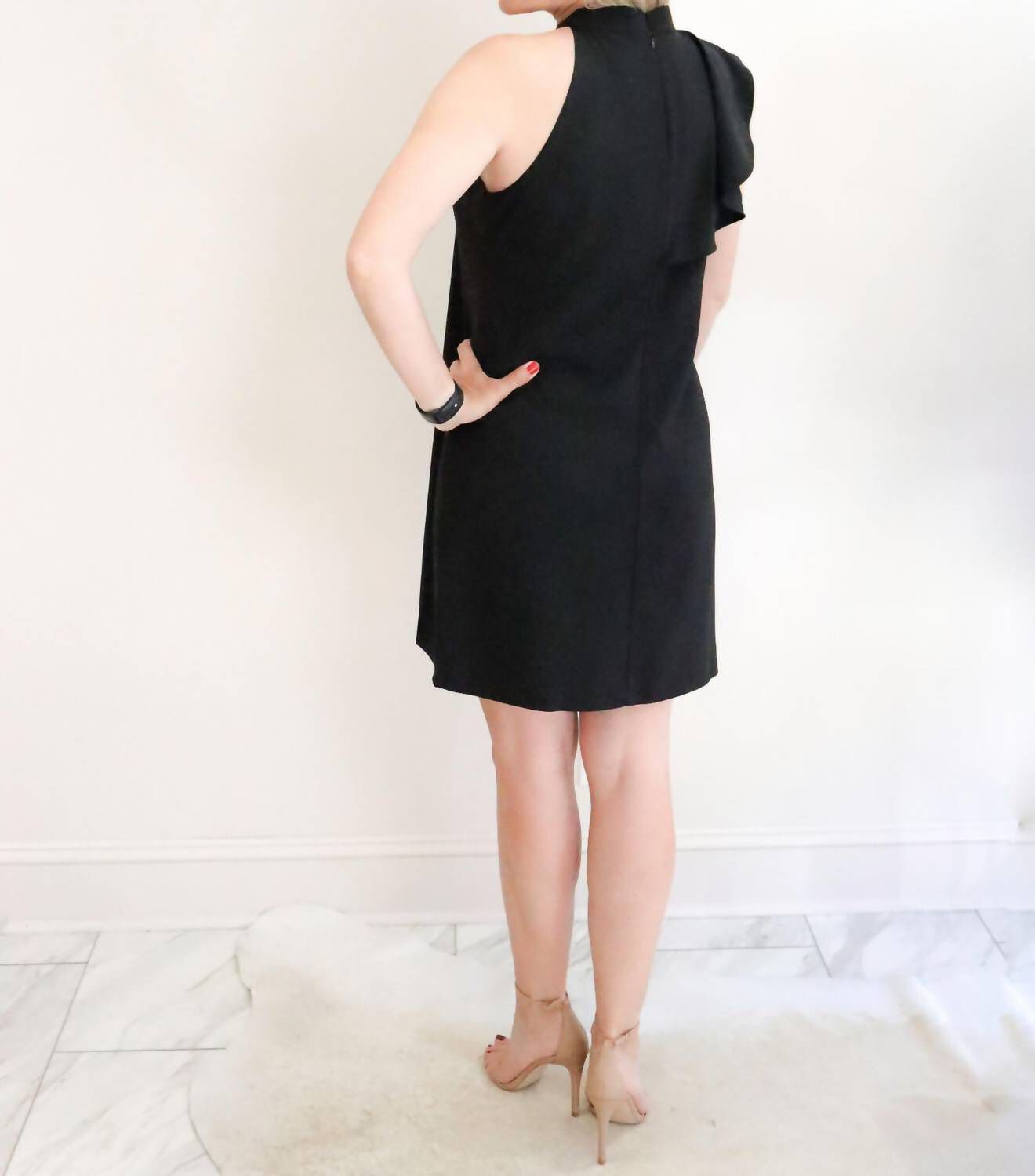 ONE SLEEVE RUFFLE DRESS IN BLACK, , alternate image number 7