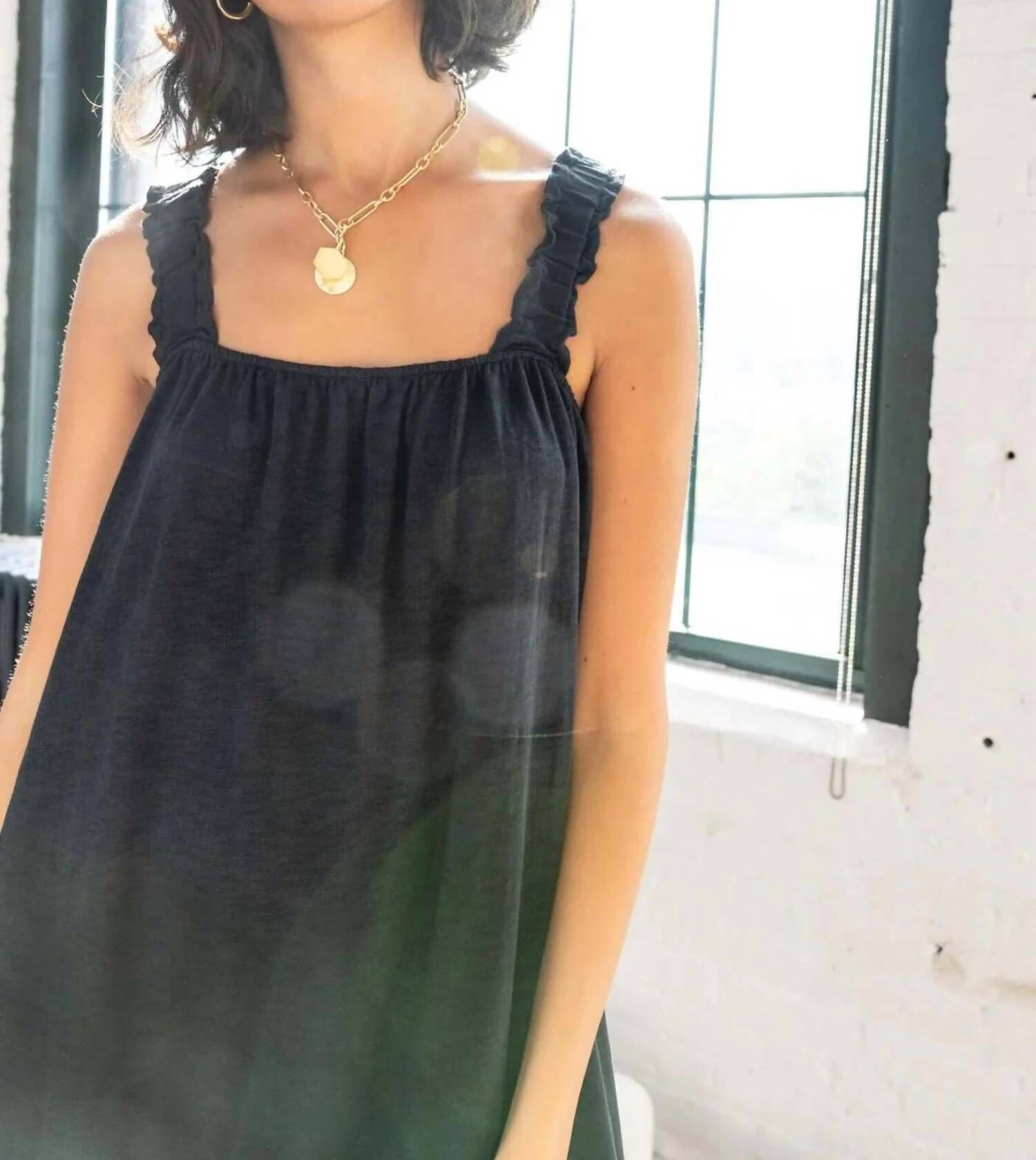 GATHERED STRAP PEPLUM DRESS IN BLACK, , alternate image number 7