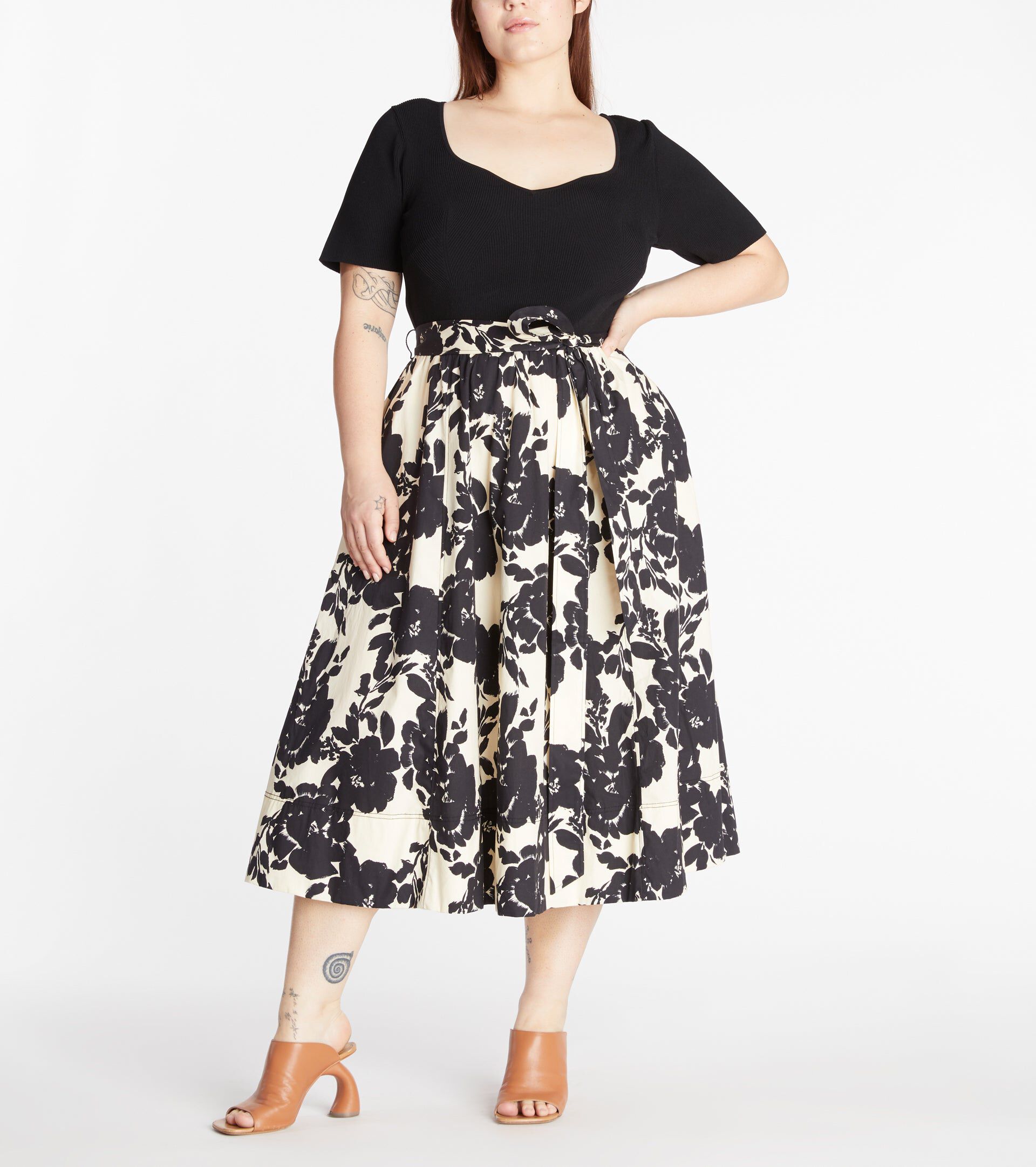 Short Sleeve Josephina Dress, CreamBlack Multi Shadow Bloom Multi / Navy, alternate image number 1