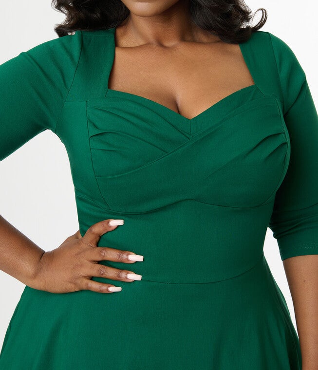 Unique Vintage Plus Size 1950s Ivory Pleated Bust Swing Dress, Kelly Green / Kelly Green, alternate image number 2